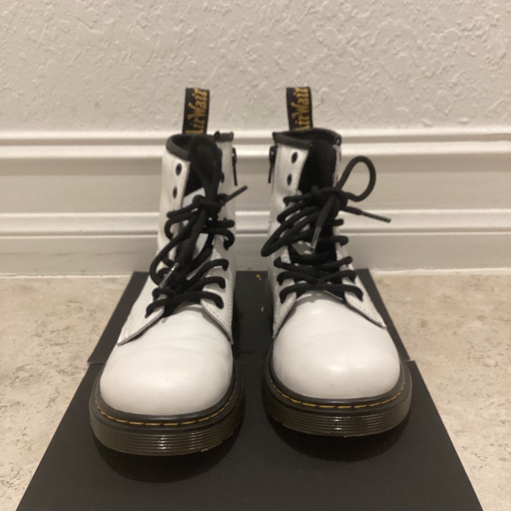 Pre-Owned  Dr. Martens 1460 8-Eye Patent Boot - Little Kid / Big Kid - White